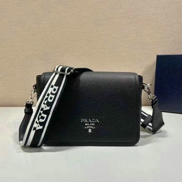 商品名称：プラダ PRADA GH-PD1BD314BK　2022年最新入荷 フラップ 斜め掛け ショルダーバッグ クロスボディバッグ カーフレザー レディースかばん