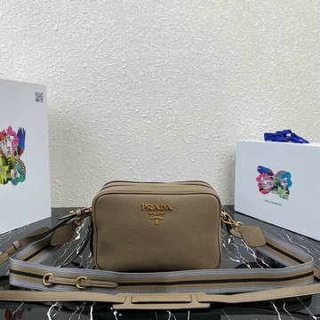 商品名称：プラダ PRADA GH-PD1BH082KQ　2022年最新入荷 スクエアバッグ 斜め掛け ショルダーバッグ クロスボディバッグ
