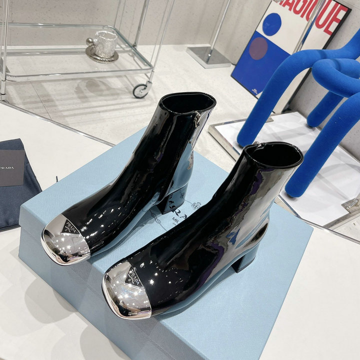 プラダ PRADA 26-PDJ22022Q　2022年秋冬最新入荷 ショートブーツ ジップクロージャー レディースシューズ ローヒールシューズ カジュアルシューズ レザー