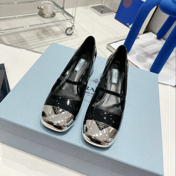 商品名称：プラダ PRADA 26-PDJ22023　2022年秋冬最新入荷 ローファー ローヒールシューズ バレーシューズ カジュアルシューズ