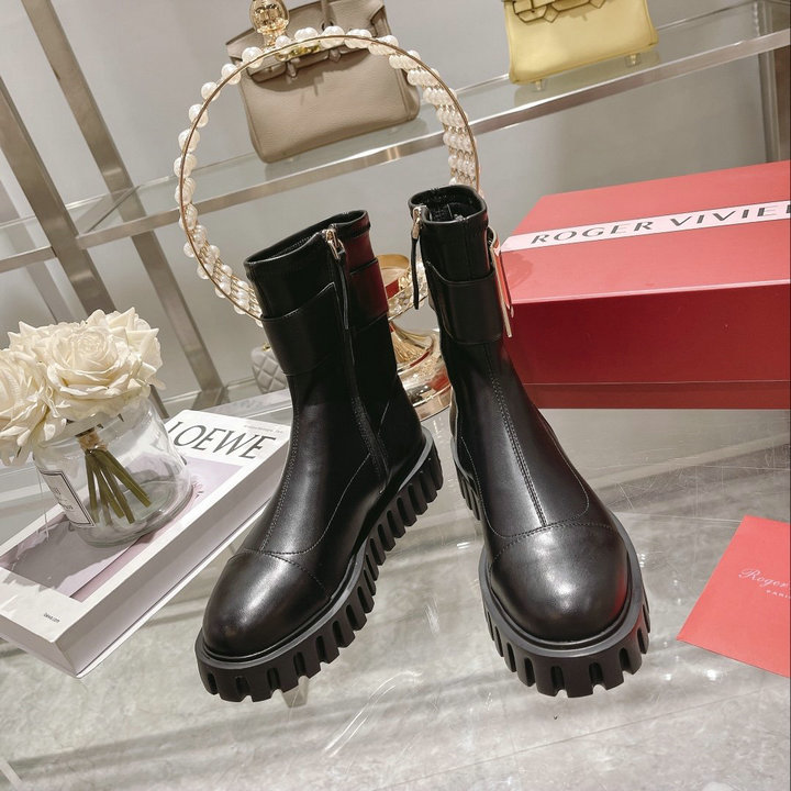 ロジェヴィヴィエ ROGER VIVIER 26-RVJ22011P　2022年秋冬最新入荷 ショートブーツ アンクルブーツ カジュアルシューズ レディースシューズ ジップクロージャー