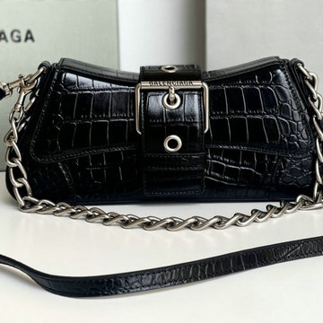 バレンシアガ BALENCIAGA 025-BA706EBK　2022年最新入荷 LINDSAY スモールショルダーバッグ チェーンポーチ ストラップ付き マグネット開閉 レディースバッグ