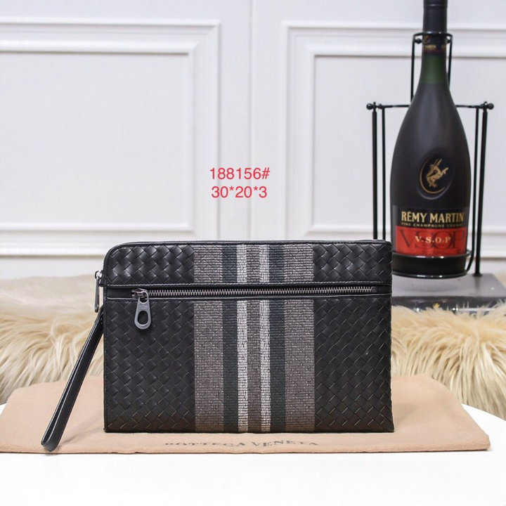 商品名称：ボッテガヴェネタ BOTTEGAVENETA 025-BOV188156　2022年最新入荷 ストラップ付き ポーチ クラッチバッグ 手持ちかばん メンズかばん ビジネスバッグ