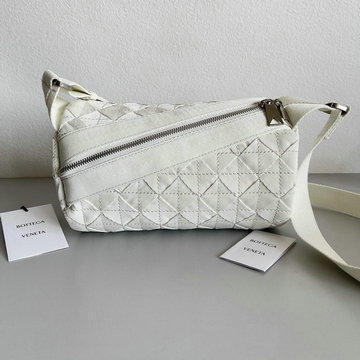 商品名称：ボッテガヴェネタ BOTTEGAVENETA 025-BOV690966BS　2022年最新入荷 ラウンドバッグ 斜め掛け ショルダーバッグ クロスボディバッグ スモール 旅行かばん