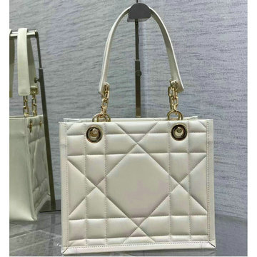 商品名称：クリスチャンディオール CHRISTIAN DIOR 025-CD8720BS　2022年最新入荷 エッセンシャル スモール トートバッグ ハンドバッグ 肩掛け ショルダーバッグ