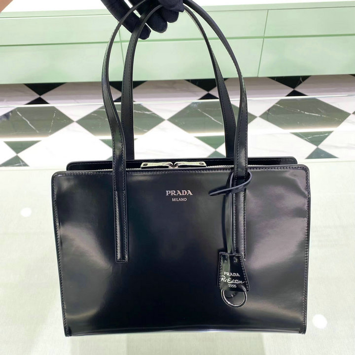 商品名称：プラダ PRADA 025-PD1BA350BK　2022年最新入荷 トートバッグ ハンドバッグ 2way ショルダーバッグ クロスボディバッグ カーフレザー