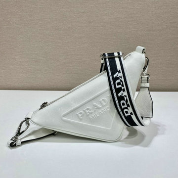 商品名称：プラダ PRADA 025-PD2VH155BS　2022年最新作 トライアングル サフィアーノレザーバッグ 斜め掛け ショルダーバッグ クロスボディバッグ ファスナー開閉式
