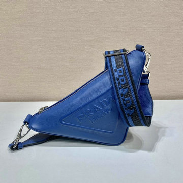 商品名称：プラダ PRADA 025-PD2VH155LS　2022年最新作 トライアングル サフィアーノレザーバッグ 斜め掛け ショルダーバッグ クロスボディバッグ ファスナー開閉式