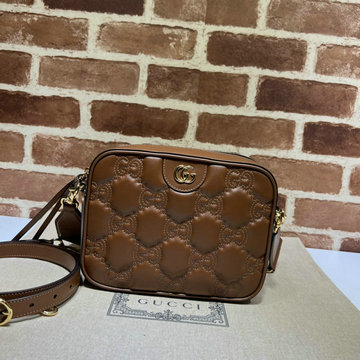 商品名称：グッチ GUCCI 057-GG702234ZS　2022年最新入荷 GGマトラッセ レザー スモール バッグ 斜め掛け ショルダーバッグ クロスボディバッグ スクエアバッグ レザー