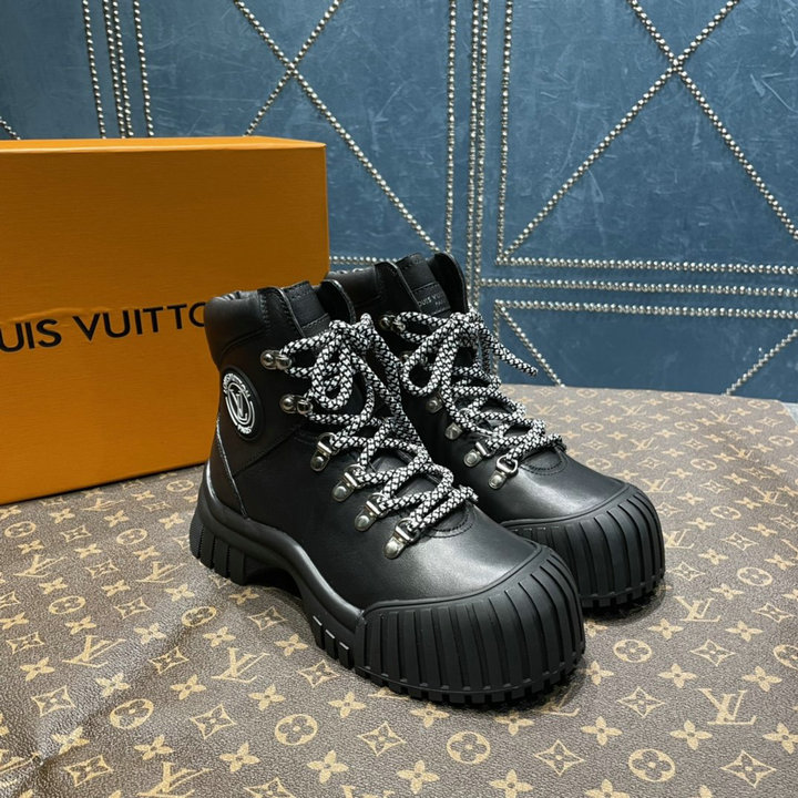 ルイヴィトン LOUISVUITTON 26-LVJ22048P　2022年秋冬最新入荷 ルビー ライン アンクルブーツ レースアップシューズ カジュアルシューズ マーティンブーツ