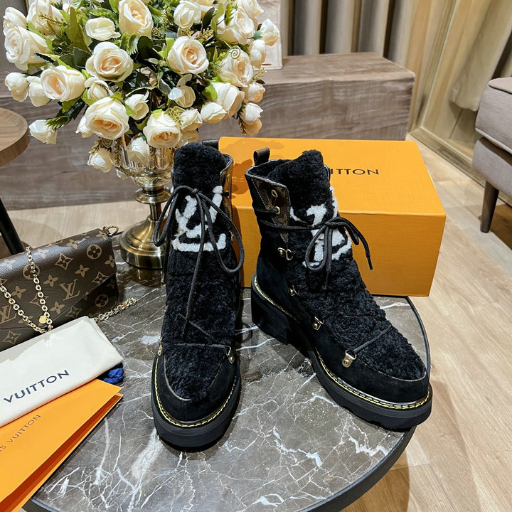 ルイヴィトン LOUISVUITTON 26-LVJ22049R　2022年秋冬最新入荷 アンクルブーツ ショートブーツ レースアップシューズ カジュアルシューズ マーティンブーツ