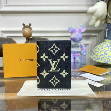 ルイヴィトン LOUISVUITTON 057-M46290　2022年最新入荷 クーヴェルテュール パスポール NM パスポートケース カードケース レザー