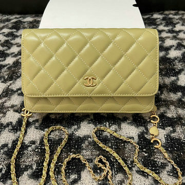 シャネル CHANEL CC-CH3035YL　2022年最新入荷 チェーンウォレット 斜め掛け ショルダーバッグ クロスボディバッグ レディースかばん カードポケット付き