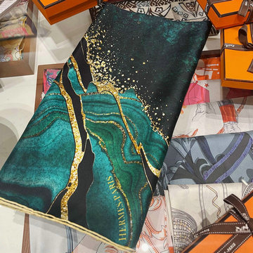 エルメス HERMES AN-WJHE22011　2022年最新入荷 スクエアスカーフ マフラー ストール ショール シルク