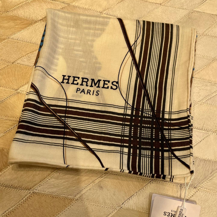 エルメス HERMES AN-WJHE22013　2022年最新入荷 スクエアスカーフ マフラー ストール ショール カシミヤ