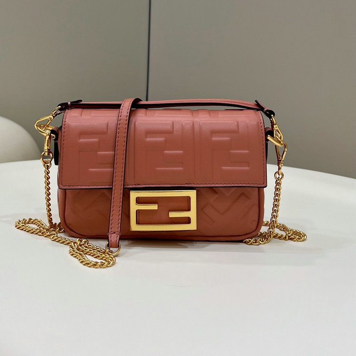フェンディ FENDI 168-FD0135SYFH　2022年最新入荷 バゲット トップハンドルバッグ 2way 斜め掛け ショルダーバッグ カーフレザー レディースかばん