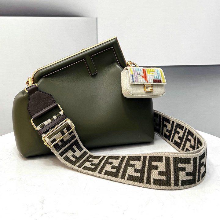 商品名称：フェンディ FENDI 168-FD80018LPGL　2021年最新入荷 ファースト ミディアム 肩掛け ショルダーバッグ 2way クラッチバッグ 手持ちかばん レディースかばん