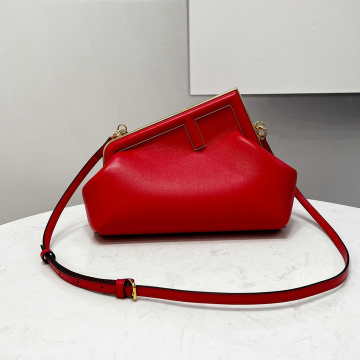商品名称：フェンディ FENDI 168-FD80018MPRD　2021年最新入荷 ファースト ミディアム 肩掛け ショルダーバッグ 2way クラッチバッグ 手持ちかばん レディースかばん