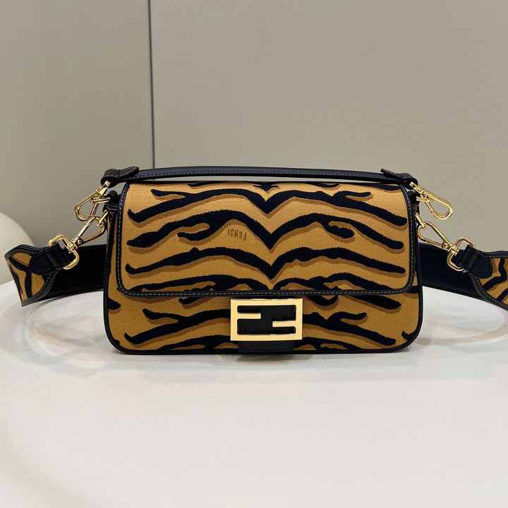 商品名称：フェンディ FENDI 168-FD8539LBW　2022年最新入荷 トップハンドルバッグ ハンドバッグ トートバッグ 2way 斜め掛け ショルダーバッグ クロスボディバッグ
