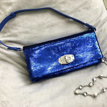 ミュウミュウ MIUMIU 99-MM5BD233LLS　2022年最新入荷 コンフィデンシャル ホーボーバッグ 肩掛け ショルダーバッグ クロスボディバッグ レディースかばん