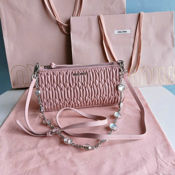ミュウミュウ MIUMIU 99-MM5BH215FH　2022年最新入荷 クリスタル 斜め掛け ショルダーバッグ クロスボディバッグ レディースかばん マテラッセレザー