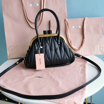 ミュウミュウ MIUMIU 99-MM5BK010BS　2022年最新入荷 ベル ナッパレザー ハンドバッグ トートバッグ 2way 斜め掛け ショルダーバッグ クロスボディバッグ