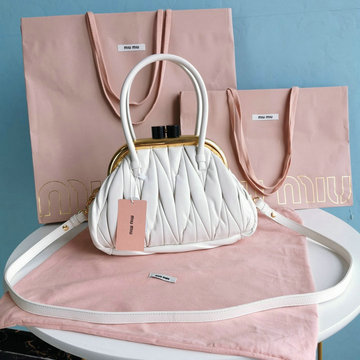 ミュウミュウ MIUMIU 99-MM5BK010BS　2022年最新入荷 ベル ナッパレザー ハンドバッグ トートバッグ 2way 斜め掛け ショルダーバッグ クロスボディバッグ