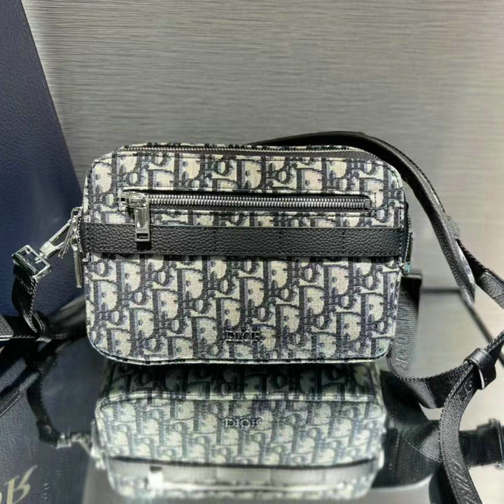 商品名称：クリスチャンディオール CHRISTIAN DIOR 99-CD22409HB　2022年最新入荷 斜め掛け ショルダーバッグ スクエアバッグ クロスボディバッグ