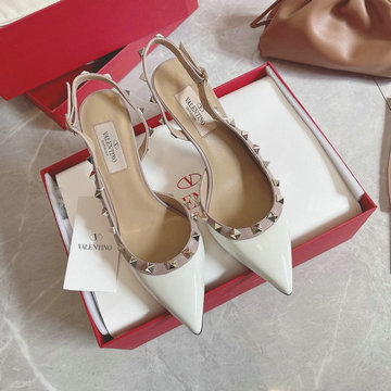 商品名称：ヴァレンティノ Valentino 26-VTJ22004QBS　2022年最新入荷 ロックスタッズ スリングバック パンプス ローヒールシューズ ピンヒール レディースシューズ 靴