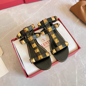 商品名称：ヴァレンティノ Valentino 26-VTJ22006BK　2022年最新入荷 ロックスタッズ フラットミュール スライドサンダル レディースシューズ 靴
