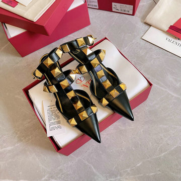商品名称：ヴァレンティノ Valentino 26-VTJ22008DBK　2022年最新入荷 ローマンスタッズ パンプス ローヒール サンダル ピンヒール とんがりトウ レディースシューズ 靴