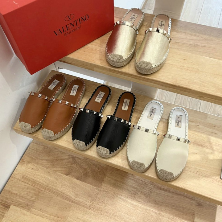 商品名称：ヴァレンティノ Valentino 26-VTJ22022　2022年最新入荷 スタッズ スライドサンダル パンプス フラットミュール スリッパ レディースシューズ
