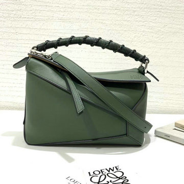ロエベ LOEWE ZZ-LE61609QMG　2022年最新入荷 パズル スモールバッグ 斜めがけ ショルダーバッグ クロスボディバッグ カーフスキン