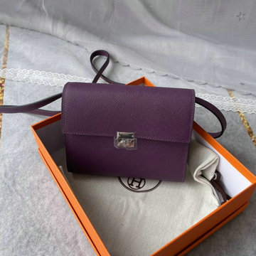 エルメスHERMES 063-HCL16SYZS　2022最新入荷 クリック スクエアバッグ 斜め掛け ショルダーバッグ チェーンウォレット クロスボディバッグ ヴォーエプソン