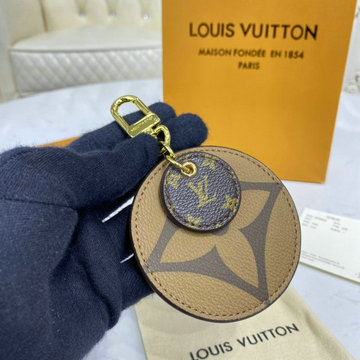 ルイヴィトン LOUISVUITTON 057-M69317　2022年最新入荷 ポルト クレ イリュストレ キーケース ラウンド キーホルダー キーリング バッグチャーム LVシグネチャー