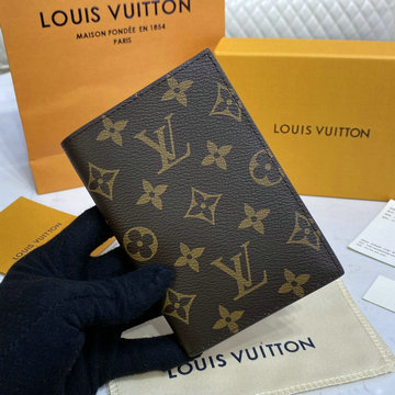 ルイヴィトン LOUISVUITTON 057-M62089LZ　2022年最新入荷 クーヴェルテュール パスポール NM パスポートケース カードケース モノグラムキャンパス