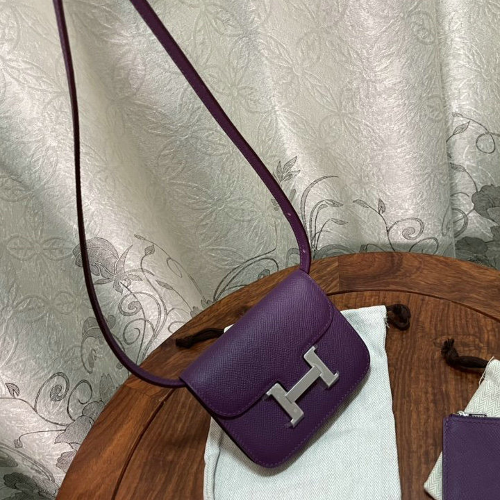 商品名称：エルメス HERMES 063-H1081SYZS　2022年最新入荷 コンスタンス スリム ミニ ポケット ウェストバッグ 斜め掛け ショルダーバッグ クロスボディバッグ レディースかばん