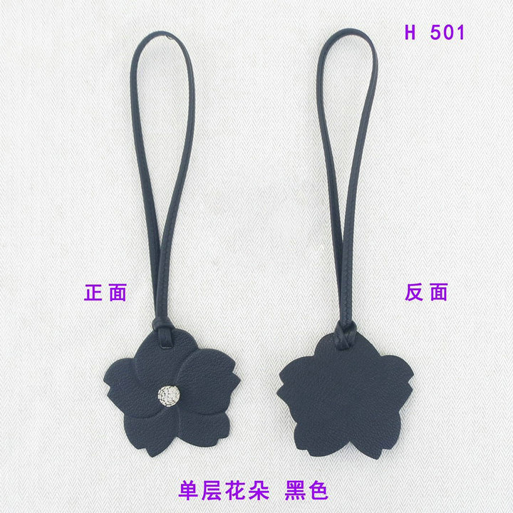 エルメス HERMES 063-HEK22002DCQ　2022年最新入荷 サクラ フラワー バッグチャーム キーケース