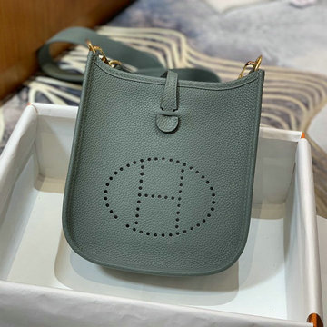 エルメス HERMES 063-HEV17LQJHL　2022年最新入荷 エヴリン ミニ 斜めがけ ショルダーバッグ クロスボディバッグ レディースかばん レザー