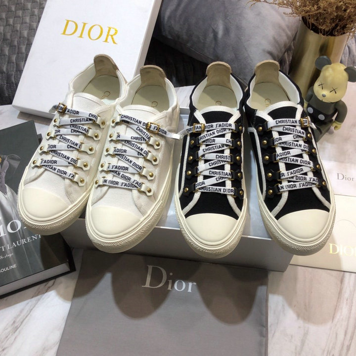 クリスチャンディオール CHRISTIAN DIOR 26-CDJ22009　2022年春夏最新入荷 ウォーキンディオール スニーカー レースアップシューズ カジュアルシューズ 男女兼用