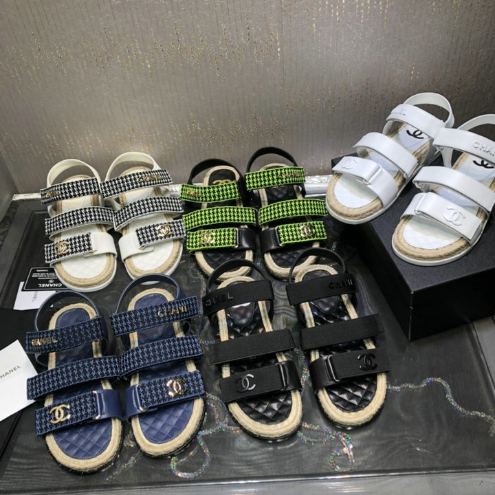 シャネル CHANEL 26-CHJ22003B　2022年春夏最新入荷 スリングバック 厚底サンダル サマーサンダル ビーチサンダル レディースシューズ カーフレザー