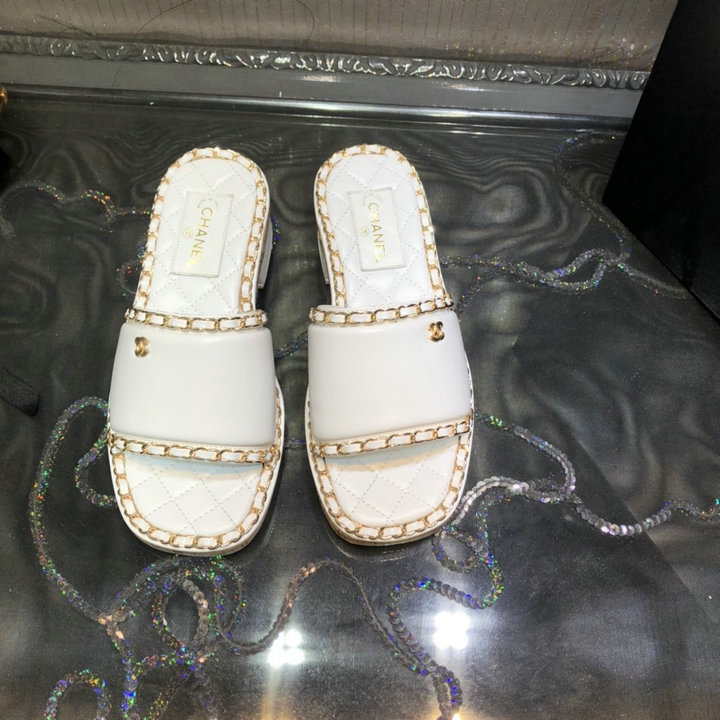 商品名称：シャネル CHANEL 26-CHJ22007　2022年春夏最新入荷 ローヒール ミュール スリッパ スクエアヒール サンダル サマーサンダル レディースシューズ カーフレザー