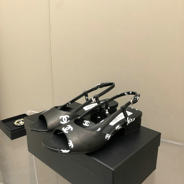 シャネル CHANEL 26-CHJ22016K　2022年春夏最新入荷 スリングバック ローヒールサンダル サマーサンダル ビーチサンダル レディースシューズ カーフレザー