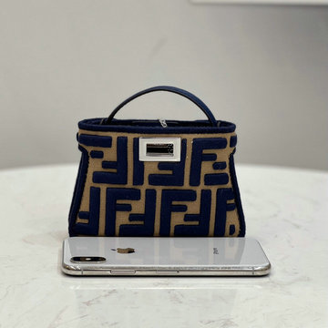 商品名称：フェンディ FENDI 168-FD8523SL　2022年最新入荷 ピーカーブー ミニ ハンドバッグ 2way 斜め掛け ショルダーバッグ クロスボディバッグ チェーンポーチ レディースかばん