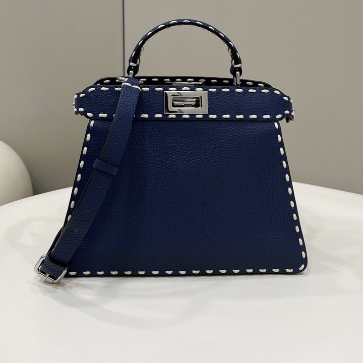商品名称：フェンディ FENDI 168-FD80013SL　2022年最新入荷 ピーカブー アイシーユー ミディアム トートバッグ セレリアバッグ 2way 斜め掛け ショルダーバッグ クロスボディバッグ