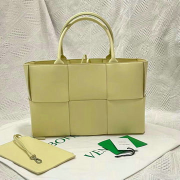 ボッテガヴェネタ BOTTEGAVENETA aj-BOV652876PQY　2022年最新入荷 ザ アルコ トップハンドルバッグ スモール トートバッグ バンドバッグ レディースかばん