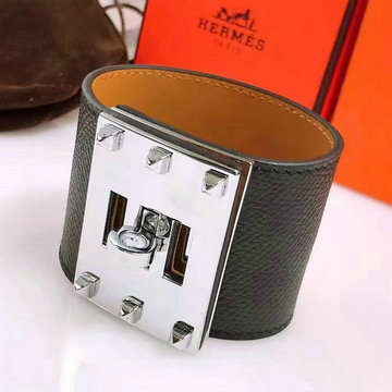 エルメス HERMES 063-SZHE22002SY　2022年最新入荷 コリエ ド シアン レザー ブレスレット バングル アクセサリー ジュエリー