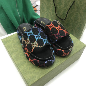 グッチ GUCCI 26-GGJ22034Z　2022年最新入荷 ウィメンズ フラットフォームル スライドサンダル 厚底ミュール レディースシューズ フラットシューズ キャンパス