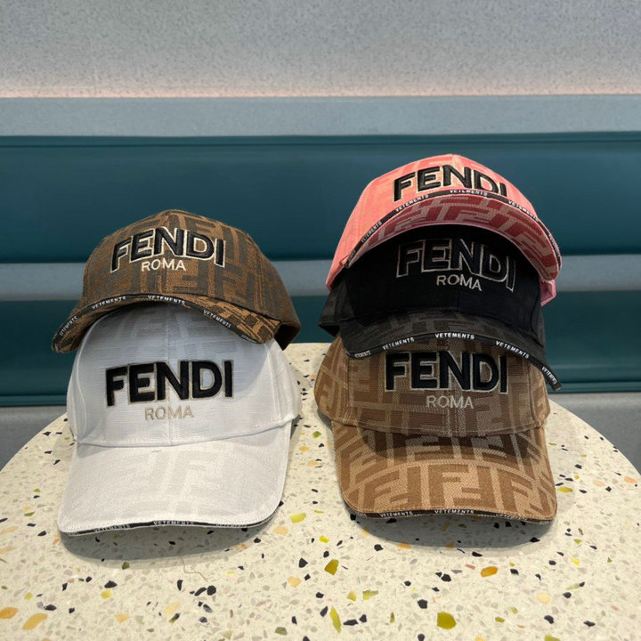 フェンディ FENDI AN-MZFD22002　2022年最新入荷 帽子 ベースボール キャップ 男女兼用 季節問わず ハット キャンパス
