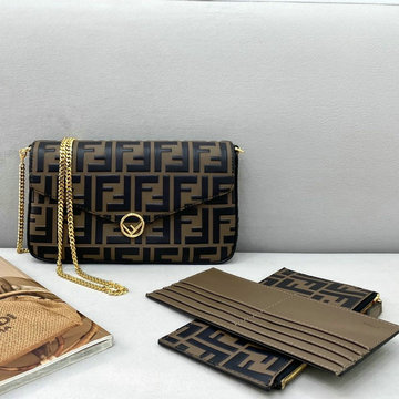 フェンディ FENDI 168-FD0123AF　2022年最新入荷 チェーンウォレット 斜め掛け ショルダーバッグ フラップバッグ クロスボディバッグ クロスボディバッグ カーフレザー